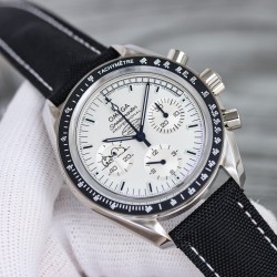 欧米茄 OMEGA 超霸系列310.32.42.50.02.001腕表(史努比奖”50周年纪念腕表），OB2 精钢表壳，蓝色氧化锆[ZrO2]陶瓷表圈，并饰以白色珐琅测速刻度，银白色表盘饰有经蓝色PVD处理的尖角形时标和指针， 密底，饰有致敬“阿波罗”13号任务及欧米茄“史努比奖”等黑色镌刻元素，定制3861型手动机械计时，42毫米。