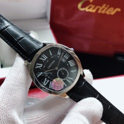 TW台湾匠心出品，大器晚成王者归来！卡地亚 CARTIER T2 CARTIERDRIVE DE CARTIER系列 WGNM0003 尺寸41mm，搭载原装1904PS-MC机械机芯，以卓越造型成就经典，再添阳刚典雅篇章．卓尔不群的枕形线条利落大方，多切面尖晶石表冠，球状形兰宝石防炫镜面、兰宝石透视底．专业成就品质这就是复刻中的正品．三杰精致推荐男士机械腕表 SJ为你精心挑选超真实实物图拍摄