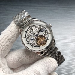 实物拍摄品牌：积家-Jaeger-LeCoultre A26 类型：男士腕表表壳：316精钢（做工上乘）表带：进口小牛皮/316精钢(两种可选) 机芯：高级定制全自动机械机芯（走时稳定）材料：高级强化镀膜镜面 尺寸：直径41mm，厚度12mm 三杰精致推荐男士机械腕表 SJ为你精心打造超真实实物图拍摄