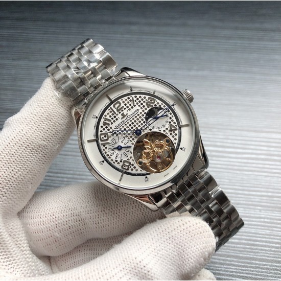 实物拍摄品牌:积家-Jaeger-LeCoultre A26 类型:男士腕表表壳:316精钢(做工上乘)表带:进口小牛皮/316精钢(两种可选) 机芯:高级定制全自动机械机芯(走时稳定)材料:高级强化镀膜镜面 尺寸:直径41mm,厚度12mm 三杰精致推荐男士机械腕表 SJ为你精心打造超真实实物图拍摄 实物拍摄品牌:积家-Jaeger-LeCoultre A26 类型:男士腕表表壳:316精钢(做工上乘)表带:进口小牛皮/316精钢(两种可选) 机芯:高级定制全自动机械机芯(走时稳定)材料:高级强化镀膜镜面 尺寸:直径41mm,厚度12mm 三杰精致推荐男士机械腕表 SJ为你精心打造超真实实物图拍摄