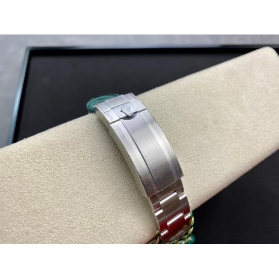 新款 ROLEX 劳力士 水鬼 41mm全新壳型正品开模(不是拿40mm壳改的),搭载全新3235机芯。新款黑水鬼 新款绿水鬼41mm! 新款 ROLEX 劳力士 水鬼 41mm全新壳型正品开模(不是拿40mm壳改的),搭载全新3235机芯。新款黑水鬼 新款绿水鬼41mm!