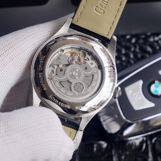 2⃣0⃣2⃣0⃣最新款百达翡丽《Patek Philippe》月[月亮]相[太阳]系列！九字位日月星辰功能，独特的4时位小秒logo，搭载原装进口call8219月相机芯(0返修0售后），蓝宝石玻璃镜面，进口意大利牛皮 ，（可配钢带）尺寸40mm，厚度10mm，三度防水性能，简约商外观，让你感受傲慢绅士气息，完美彰显其百达翡丽腕表的皇家血统，值得全球称赞。⚠️请认准独家品质