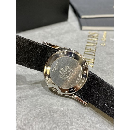 RF厂伯爵新款小号26mm。Limelight Gala系列的女性钻石手表是绝对诱惑的标志,表盘独特的6与9的造型,混合艺术,设计和珠宝,他们赞扬充满活力和大胆女性气质。在伯爵的眼里,每一位演绎人生故事的女主角,都注定拥有出众魅力!别出心裁,不断进阶超越。尺寸26mm 机芯:瑞士朗达机芯 玻璃:蓝宝石镜面 皮带:美洲鳄鱼皮 RF厂伯爵新款小号26mm。Limelight Gala系列的女性钻石手表是绝对诱惑的标志,表盘独特的6与9的造型,混合艺术,设计和珠宝,他们赞扬充满活力和大胆女性气质。在伯爵的眼里,每一位演绎人生故事的女主角,都注定拥有出众魅力!别出心裁,不断进阶超越。尺寸26mm 机芯:瑞士朗达机芯 玻璃:蓝宝石镜面 皮带:美洲鳄鱼皮