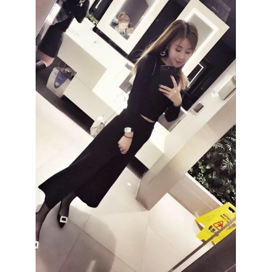 法穆兰 Franck Muller 是深受时尚白领及众多明星追捧的顶级腕表品牌,法兰克穆勒的标志性特征是其酒桶型表壳和夸张的弧度设计,同时也拥有精湛的制表工艺,法兰克穆勒手表凝聚了无限心血、承载了无尽情感,是鉴赏家眼中出类拔萃、独一无二的完美杰作。尺寸32mm*45mm*12mm。 法穆兰 Franck Muller 是深受时尚白领及众多明星追捧的顶级腕表品牌,法兰克穆勒的标志性特征是其酒桶型表壳和夸张的弧度设计,同时也拥有精湛的制表工艺,法兰克穆勒手表凝聚了无限心血、承载了无尽情感,是鉴赏家眼中出类拔萃、独一无二的完美杰作。尺寸32mm*45mm*12mm。