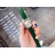 卡地亚 CARTIER 蓝气球奢华系列,316L精钢材质,简约又别具品味,摒弃了现代盛行的繁复华丽的修饰,以简约重新诠释唯美,打造独家高品质,采用高级珍珠贝母制作出表盘,优雅精致高贵气质尽显无漏。尺寸36mm*12mm。 卡地亚 CARTIER 蓝气球奢华系列,316L精钢材质,简约又别具品味,摒弃了现代盛行的繁复华丽的修饰,以简约重新诠释唯美,打造独家高品质,采用高级珍珠贝母制作出表盘,优雅精致高贵气质尽显无漏。尺寸36mm*12mm。