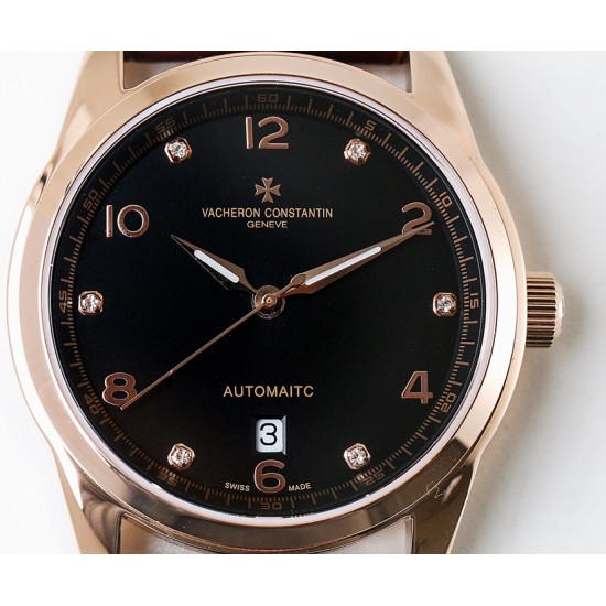 PK精品 江诗丹顿〰〰ᵀᴴᴱ ᴮᴱˢᵀ ᴵˢ ᶠᴼᴿ ᵞᴼᵁ 最新上市 江诗丹顿 vacheron Constantin 贵族的艺术品!搭配进口机芯(0返修)采用316精钢表壳!意大利进口牛皮表带!耗时8个月打造,堪称完美无缺,耐磨蓝宝石防刮花玻璃镜面!深度防水!字面采用独特的钉钻设计和出色到位,是新一代成熟魅力的成功人士首选! PK精品 江诗丹顿〰〰ᵀᴴᴱ ᴮᴱˢᵀ ᴵˢ ᶠᴼᴿ ᵞᴼᵁ 最新上市 江诗丹顿 vacheron Constantin 贵族的艺术品!搭配进口机芯(0返修)采用316精钢表壳!意大利进口牛皮表带!耗时8个月打造,堪称完美无缺,耐磨蓝宝石防刮花玻璃镜面!深度防水!字面采用独特的钉钻设计和出色到位,是新一代成熟魅力的成功人士首选!