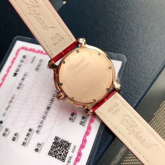 YF 萧邦HAPPY DIAMONDS快乐钻系列,HAPPY DIAMONDS腕表采用天然珍珠贝表盘,表相比大部分款式钻表尺寸都要大不少,钻石都是越大越值钱,配有GTC权威检测认证,联网可查,此款手表散发优雅气质和永恒之城的迷人,此系列腕表成为了上层社会优雅女士的身份标识之一。这款腕表以36毫米精钢表壳,,搭载正品一致的ETA-955.112专供原装机芯,美洲鳄鱼皮表带,令佩戴更加的舒适,凸面蓝宝石玻璃。 YF 萧邦HAPPY DIAMONDS快乐钻系列,HAPPY DIAMONDS腕表采用天然珍珠贝表盘,表相比大部分款式钻表尺寸都要大不少,钻石都是越大越值钱,配有GTC权威检测认证,联网可查,此款手表散发优雅气质和永恒之城的迷人,此系列腕表成为了上层社会优雅女士的身份标识之一。这款腕表以36毫米精钢表壳,,搭载正品一致的ETA-955.112专供原装机芯,美洲鳄鱼皮表带,令佩戴更加的舒适,凸面蓝宝石玻璃。
