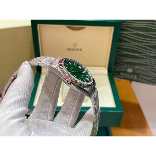 ROLEX 劳力士 绿色恒动～