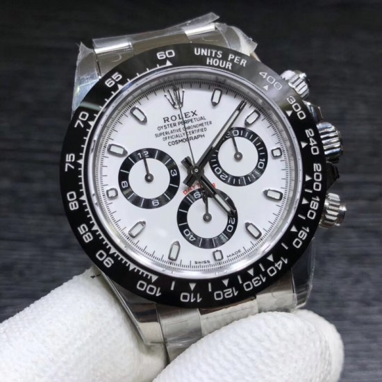 “熊猫眼”ROLEX 劳力士 迪通拿 腕表 116500LN-78590白盘 白色表盘功能盘镶黑色圈 ,旋入式表冠及按钮 ,精钢三排粒表带 ,中间抛光 ,两侧拉丝 ,折叠保险表扣 直径40mm ! “熊猫眼”ROLEX 劳力士 迪通拿 腕表 116500LN-78590白盘 白色表盘功能盘镶黑色圈 ,旋入式表冠及按钮 ,精钢三排粒表带 ,中间抛光 ,两侧拉丝 ,折叠保险表扣 直径40mm !