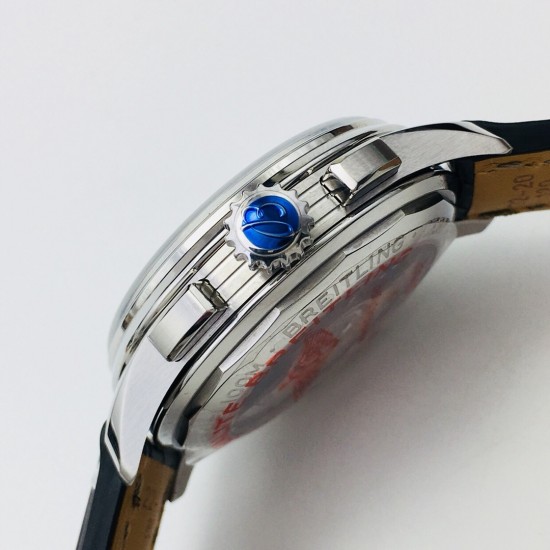GF新品百年灵璞雅B01计时腕表Premier B01 Chronograph (吴彦祖同款)材质: 316L精钢直径: 42毫米厚度: 13.65毫米表镜: 锅盖弧面蓝宝石,双面防眩处理表底: 旋入式精钢,透明蓝宝石表冠: 非旋入式,双密封垫机芯:Asia-7750机芯GF出品,复刻首选! GF新品百年灵璞雅B01计时腕表Premier B01 Chronograph (吴彦祖同款)材质: 316L精钢直径: 42毫米厚度: 13.65毫米表镜: 锅盖弧面蓝宝石,双面防眩处理表底: 旋入式精钢,透明蓝宝石表冠: 非旋入式,双密封垫机芯:Asia-7750机芯GF出品,复刻首选!