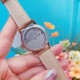 专柜同步发售欧米茄(OMEGA) 【精湛品质-女神专属】-女士精品腕表 碟飞典雅系列 原版复刻1:1,表款堪称是系列中最迷人的表款之一,尽显优雅气质与低调奢华,顶端表壳以316精钢打造,搭载日本进口西铁城机械 零返修 来自进口316钢表带 历经多道工序,防汗水,耐腐蚀 表盘-蓝宝石高清镜面 壳身整体超强立体感 精雕细琢,卓绝技艺 品质保证 尺寸:32mm厚11mm 时尚百搭,精致华贵呈现自然魅力 专柜同步发售欧米茄(OMEGA) 【精湛品质-女神专属】-女士精品腕表 碟飞典雅系列 原版复刻1:1,表款堪称是系列中最迷人的表款之一,尽显优雅气质与低调奢华,顶端表壳以316精钢打造,搭载日本进口西铁城机械 零返修 来自进口316钢表带 历经多道工序,防汗水,耐腐蚀 表盘-蓝宝石高清镜面 壳身整体超强立体感 精雕细琢,卓绝技艺 品质保证 尺寸:32mm厚11mm 时尚百搭,精致华贵呈现自然魅力