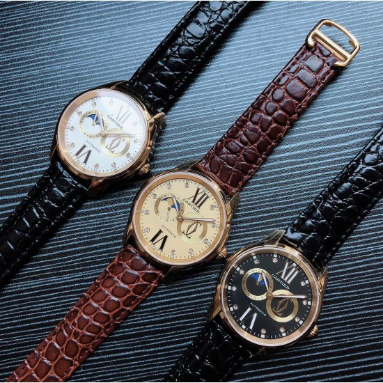 卡地亚 CARTIER R60 首款星辰腕表。此款卡地亚采用A制精钢打造出以直径为42mmx11.5mm,引进最新打磨的进口机芯—型号:8219-23A改装机芯,前所未有的走时精准 与性能稳定统一于一身。不惜成本.得到卡地亚原装的皮带和原装折叠扣。从外观看它不是家族中的显贵,但一定是家族的骄傲、低调而奢华。三杰精致推荐男士机械腕表 SJ为你精心挑选超真实实物图拍摄 卡地亚 CARTIER R60 首款星辰腕表。此款卡地亚采用A制精钢打造出以直径为42mmx11.5mm,引进最新打磨的进口机芯—型号:8219-23A改装机芯,前所未有的走时精准 与性能稳定统一于一身。不惜成本.得到卡地亚原装的皮带和原装折叠扣。从外观看它不是家族中的显贵,但一定是家族的骄傲、低调而奢华。三杰精致推荐男士机械腕表 SJ为你精心挑选超真实实物图拍摄