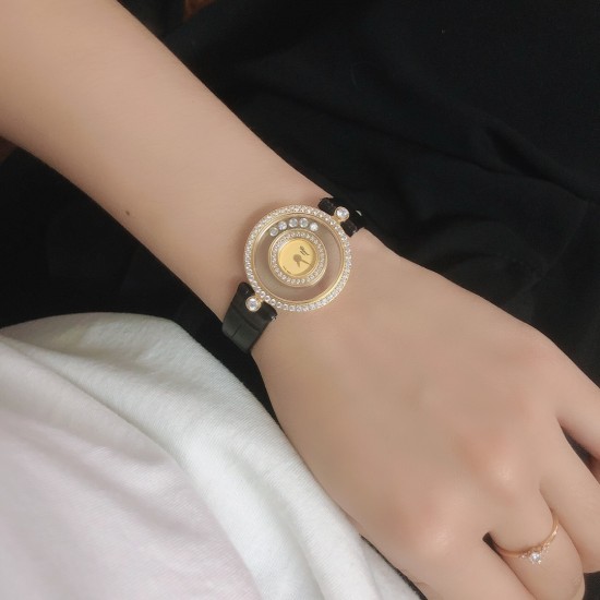 萧邦-Chopard,Happy Diamonds 快乐钻系列!瑞士ETA石英机芯,双层蓝宝石玻璃进口表带分别:有鸵鸟纹、原纹、娟丝带可供选择!尺寸约28mm、厚度约7mm 萧邦-Chopard,Happy Diamonds 快乐钻系列!瑞士ETA石英机芯,双层蓝宝石玻璃进口表带分别:有鸵鸟纹、原纹、娟丝带可供选择!尺寸约28mm、厚度约7mm