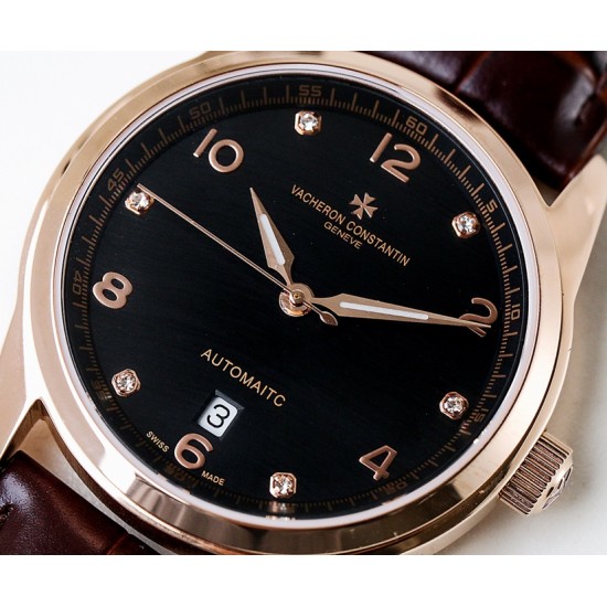 PK精品 江诗丹顿〰〰ᵀᴴᴱ ᴮᴱˢᵀ ᴵˢ ᶠᴼᴿ ᵞᴼᵁ 最新上市 江诗丹顿 vacheron Constantin 贵族的艺术品!搭配进口机芯(0返修)采用316精钢表壳!意大利进口牛皮表带!耗时8个月打造,堪称完美无缺,耐磨蓝宝石防刮花玻璃镜面!深度防水!字面采用独特的钉钻设计和出色到位,是新一代成熟魅力的成功人士首选! PK精品 江诗丹顿〰〰ᵀᴴᴱ ᴮᴱˢᵀ ᴵˢ ᶠᴼᴿ ᵞᴼᵁ 最新上市 江诗丹顿 vacheron Constantin 贵族的艺术品!搭配进口机芯(0返修)采用316精钢表壳!意大利进口牛皮表带!耗时8个月打造,堪称完美无缺,耐磨蓝宝石防刮花玻璃镜面!深度防水!字面采用独特的钉钻设计和出色到位,是新一代成熟魅力的成功人士首选!