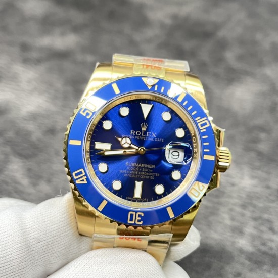 劳力士间金蓝水鬼，电镀版本！40mm直径，蓝宝石水晶玻璃镜面！陶瓷圈口！904钢，gm厂！也可以定制18k包金版本！出货实拍