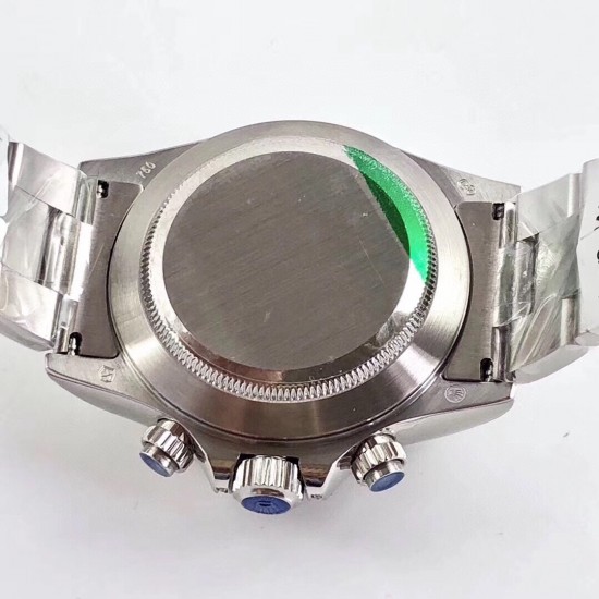 ROLEX 劳力士 彩虹拿一表难求!镶嵌根据原厂颜色渐变过渡最协调的36颗宝石进行优化处理,高度、角度一致,折射效果非常漂亮。蓝宝石透彻效果镜面,抛光打磨精湛细腻! ROLEX 劳力士 彩虹拿一表难求!镶嵌根据原厂颜色渐变过渡最协调的36颗宝石进行优化处理,高度、角度一致,折射效果非常漂亮。蓝宝石透彻效果镜面,抛光打磨精湛细腻!