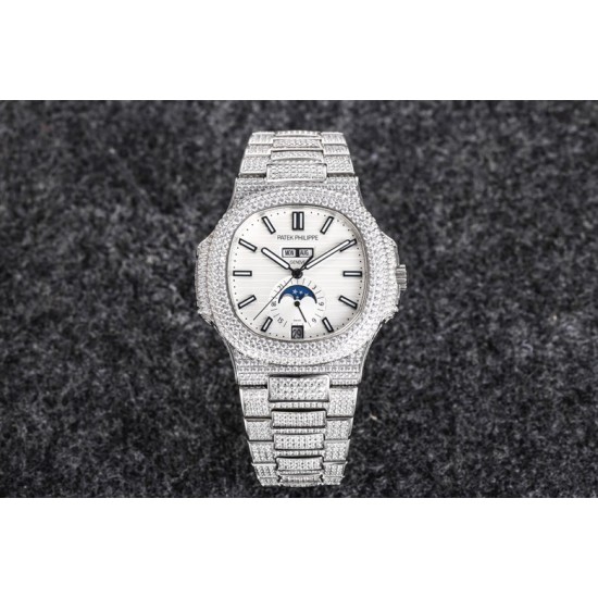 R8 2021年度新品发布, Patek Philippe 百达翡丽运动优雅满天星系列5726/1A-014腕表(鹦鹉螺) 316L精钢镶钻表链表壳,将璀璨的钻石镶嵌入腕间时计,勾人心魂,给阳刚硬朗的运动风格增加了璀璨夺目的光芒,指针、时标刻度覆超强夜光在黑夜为您指引方向,表盘镶嵌施华洛世奇美钻,附月相、日期显示为你呈现满天繁星,搭载定制324 S QA LU 24H/303自动机械(背透机芯),为您的时间保驾护航,尺寸:40.5毫米。 R8 2021年度新品发布, Patek Philippe 百达翡丽运动优雅满天星系列5726/1A-014腕表(鹦鹉螺) 316L精钢镶钻表链表壳,将璀璨的钻石镶嵌入腕间时计,勾人心魂,给阳刚硬朗的运动风格增加了璀璨夺目的光芒,指针、时标刻度覆超强夜光在黑夜为您指引方向,表盘镶嵌施华洛世奇美钻,附月相、日期显示为你呈现满天繁星,搭载定制324 S QA LU 24H/303自动机械(背透机芯),为您的时间保驾护航,尺寸:40.5毫米。