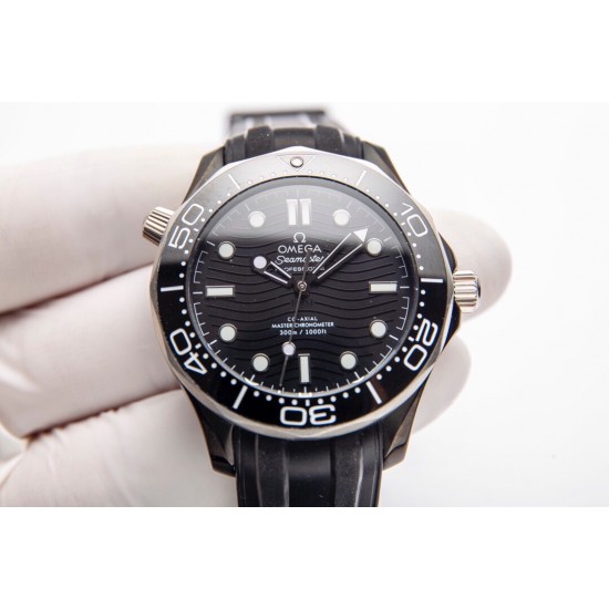 OMEGA 欧米茄 墨黑陶瓷系列300米潜水腕表全网独家品质。【机芯】搭载以全新进口8800全自动机械机芯!【玻璃】高清双卜蓝宝石玻璃【陶瓷圈】采用进口陶瓷圈搭配12点蓝宝石月光珠(美观/高级)【指针】Super-LumiNova夜光涂层,蓝绿双色夜光,分针绿色夜光显示配合表圈绿色夜光点用于潜水氧气倒计时【陀片】对应原版8806金属陀片【字面】对应专柜海马300瓷面工艺(视觉效果秒杀普通油压)【表壳】采用316L精钢表壳,搭载同级唯一陶瓷原装单向旋转计时圈口。表壳侧面泄压阀跟原装一致。表径42mm! OMEGA 欧米茄 墨黑陶瓷系列300米潜水腕表全网独家品质。【机芯】搭载以全新进口8800全自动机械机芯!【玻璃】高清双卜蓝宝石玻璃【陶瓷圈】采用进口陶瓷圈搭配12点蓝宝石月光珠(美观/高级)【指针】Super-LumiNova夜光涂层,蓝绿双色夜光,分针绿色夜光显示配合表圈绿色夜光点用于潜水氧气倒计时【陀片】对应原版8806金属陀片【字面】对应专柜海马300瓷面工艺(视觉效果秒杀普通油压)【表壳】采用316L精钢表壳,搭载同级唯一陶瓷原装单向旋转计时圈口。表壳侧面泄压阀跟原装一致。表径42mm!