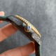 Diw新作勞力士超限量中东版 GMT-MASTER II Diw团队重新制作了碳纤维表壳,同时包含表圈、面盘等零件也全都是碳纤维材质,其中碳纤维表圈上数字刻度首次采用全新碳纤维植丁技术(非填油)塑造丰富视觉层次,质感细腻。透视底盖可清楚展示正反快速调日历的劳力士专属cal.3186机芯。搭配柔软魔术贴表带和一体碳纤维表扣。首批量产提供4种颜色表盘可选,5种不同颜色风格表带。 Diw新作勞力士超限量中东版 GMT-MASTER II Diw团队重新制作了碳纤维表壳,同时包含表圈、面盘等零件也全都是碳纤维材质,其中碳纤维表圈上数字刻度首次采用全新碳纤维植丁技术(非填油)塑造丰富视觉层次,质感细腻。透视底盖可清楚展示正反快速调日历的劳力士专属cal.3186机芯。搭配柔软魔术贴表带和一体碳纤维表扣。首批量产提供4种颜色表盘可选,5种不同颜色风格表带。