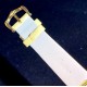 实拍 Cartier-卡地亚 创意宝石BESTIAIRE系列 HPI00480 珐琅 40毫米 石英机芯 女士腕表 黄金表盘 镶钻 半透明黄色内填珐琅 2只黄金蜜蜂装饰 镶嵌明亮式切割圆钻 黄色钻石及黑色珐琅条纹 4枚祖母绿蜂眼 这款腕表由尊贵超凡的金属雕琢而成 并衬以珍奇夺目的宝石 堪称高级珠宝中的真正典范 不仅如此 把一株繁茂的植物或者一只惊艳的动物设计成为表盘的造型 既给品牌创意增添了一丝神秘 又在作品中蕴藏了一份雅致 实拍 Cartier-卡地亚 创意宝石BESTIAIRE系列 HPI00480 珐琅 40毫米 石英机芯 女士腕表 黄金表盘 镶钻 半透明黄色内填珐琅 2只黄金蜜蜂装饰 镶嵌明亮式切割圆钻 黄色钻石及黑色珐琅条纹 4枚祖母绿蜂眼 这款腕表由尊贵超凡的金属雕琢而成 并衬以珍奇夺目的宝石 堪称高级珠宝中的真正典范 不仅如此 把一株繁茂的植物或者一只惊艳的动物设计成为表盘的造型 既给品牌创意增添了一丝神秘 又在作品中蕴藏了一份雅致