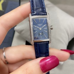 浪琴表黛绰维纳系列石英女士腕表，意式生活邂后现代优雅，精致优雅知性，高端配置，搭配进口石英机芯，拱形双卜蓝宝石玻璃镜面，精钢表壳，进口牛皮表带，表盘尺寸:20.8✖30mm
