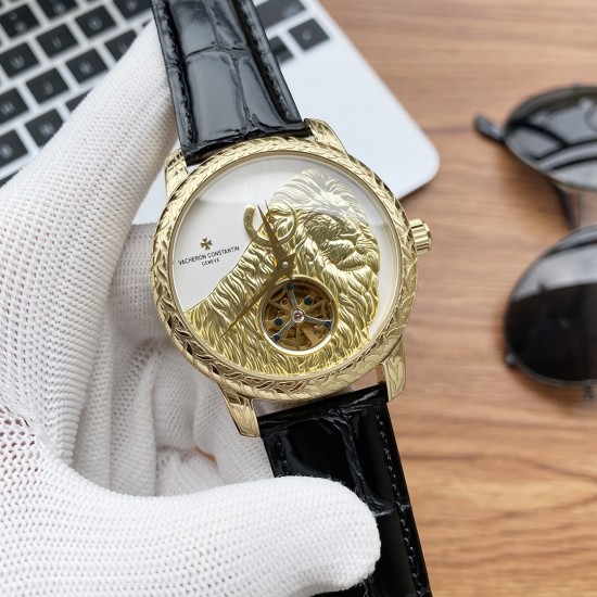实物拍摄江诗丹顿-Vacheron Constanti阁楼工匠独一无二版 森林狮子王—生猛袭来 !再创火爆奇迹!全新陀飞轮运转一目了然 机械夹板机芯 实为天赋之作!【机芯】全自动机械机芯【表带】进口小牛皮带/316精钢钢带【表扣】原装自动按扣 【镜面】高硬度矿物质水晶玻璃 【直径】直径:44mm15mm 实物拍摄江诗丹顿-Vacheron Constanti阁楼工匠独一无二版 森林狮子王—生猛袭来 !再创火爆奇迹!全新陀飞轮运转一目了然 机械夹板机芯 实为天赋之作!【机芯】全自动机械机芯【表带】进口小牛皮带/316精钢钢带【表扣】原装自动按扣 【镜面】高硬度矿物质水晶玻璃 【直径】直径:44mm15mm