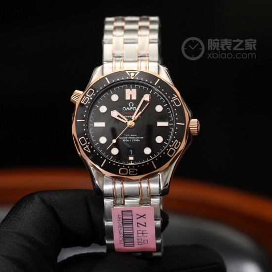 OMEGA 欧米茄 海马系列300米潜水腕表】詹姆斯邦德 表壳左侧同原装“007”专属金属片⚠️底盖玻璃专属印花⚠️尺寸42mm! OMEGA 欧米茄 海马系列300米潜水腕表】詹姆斯邦德 表壳左侧同原装“007”专属金属片⚠️底盖玻璃专属印花⚠️尺寸42mm!
