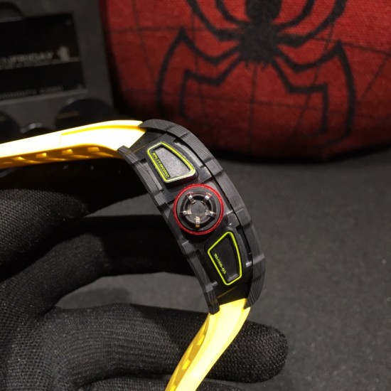 理查德米勒 Richard Mille⌚️碳纤维壳43*50毫米 一如既往防水胶带配原装折叠扣极具个性与夸张的表壳表盘设计只为遇见个性独特的你 一如既往的酷 理查德米勒 Richard Mille⌚️碳纤维壳43*50毫米 一如既往防水胶带配原装折叠扣极具个性与夸张的表壳表盘设计只为遇见个性独特的你 一如既往的酷
