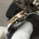品牌:劳力士Rolex N9新作推荐系列:游艇名仕型Ⅱ男士腕表款式:自动机械,直径44毫米,材质:316L精钢,微纳米电镀;劳力士Ring Command旋转外圈(双向90旋转),配蓝色Cerachrom陶质字圈,金涂层数字机芯型号:ETA7750表扣类型:折叠扣防水深度:50米 N9匠心之作 值得你拥有!(附送专用擦表工具+专用擦表布) 品牌:劳力士Rolex N9新作推荐系列:游艇名仕型Ⅱ男士腕表款式:自动机械,直径44毫米,材质:316L精钢,微纳米电镀;劳力士Ring Command旋转外圈(双向90旋转),配蓝色Cerachrom陶质字圈,金涂层数字机芯型号:ETA7750表扣类型:折叠扣防水深度:50米 N9匠心之作 值得你拥有!(附送专用擦表工具+专用擦表布)
