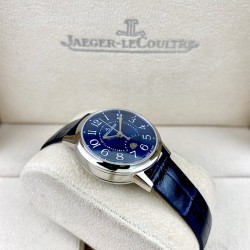 JAEGER-LECOULTRE积家女款RENDEZ-VOUS约会系列。尺寸：29mm搭载日本进口全自动机械机芯  正品版本机芯主版  功能：日夜星晨、时分秒显示功能 ，展现出昼的灿烂与夜的浪漫(刚刚的相遇，[玫瑰]刚刚的缘分，[爱心]刚刚的时间，愿幸福快乐与您相伴)