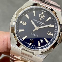江诗丹顿 纵横四海腕表 原装一比一尺寸：直径42mm，厚度9.7mm。做工强悍，99%数 据抄写克隆，光表壳就用了40余件散件组成。源自尊达大师的设计，粗犷的表壳，尽显男人阳刚之气，干净的盘面，简单的大三针日历，采用9015进口机芯，后盖和原装一样的腐蚀印字工艺，镌刻帆船图案，象征着扬帆起航，纵横四海的寓意，僵尸中最热门的款式之一！