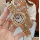 卡家时光流转系列经典中古表 真香警告⚠️Cartier小旋风 最热门的Vintage✔️小旋风的外壳,三圈圆圈绻缱交缠,演绎人生真挚情感。精致闪耀,华丽璀璨,,美到炸裂直径32mm,原装瑞士机芯,蓝宝石防刮镜面,有镀白金款和镀黄金,镀玫瑰金材质(白金为真白金材质,玫瑰金和黄金均为唛金电镀),美不胜收‼️女神必备中古腕表,韵味十足,上手超级奈斯 卡家时光流转系列经典中古表 真香警告⚠️Cartier小旋风 最热门的Vintage✔️小旋风的外壳,三圈圆圈绻缱交缠,演绎人生真挚情感。精致闪耀,华丽璀璨,,美到炸裂直径32mm,原装瑞士机芯,蓝宝石防刮镜面,有镀白金款和镀黄金,镀玫瑰金材质(白金为真白金材质,玫瑰金和黄金均为唛金电镀),美不胜收‼️女神必备中古腕表,韵味十足,上手超级奈斯