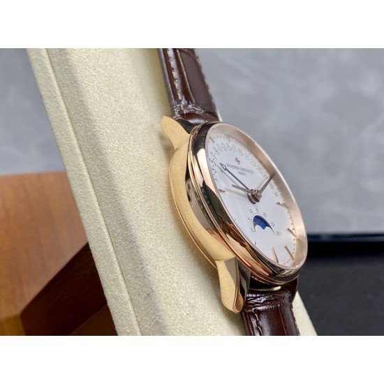 江诗丹顿 VC R39 Vacheron constantin 经典之美品鉴江诗丹顿 纵横四海系列 众横四海系列 逆跳日历款腕表 型号4000V/210A-B911 堪称意义非凡的里程碑之作。凝聚着日内瓦悠久制表传统的钟表复杂功能,体现出超凡技艺与时代风尚的绝妙融合。 采用自制Cal.2460 R31L/2机芯 直径41毫米 904钢带官网同步 一键拆卸 同时另可自由更换搭配胶带 皮带! 欢迎各大表友品鉴。 江诗丹顿 VC R39 Vacheron constantin 经典之美品鉴江诗丹顿 纵横四海系列 众横四海系列 逆跳日历款腕表 型号4000V/210A-B911 堪称意义非凡的里程碑之作。凝聚着日内瓦悠久制表传统的钟表复杂功能,体现出超凡技艺与时代风尚的绝妙融合。 采用自制Cal.2460 R31L/2机芯 直径41毫米 904钢带官网同步 一键拆卸 同时另可自由更换搭配胶带 皮带! 欢迎各大表友品鉴。