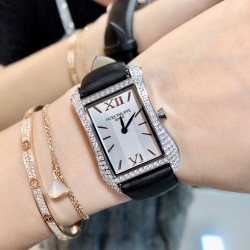 实拍 PATEK PHILIPPE百达翡丽系列 女士腕表（白金表壳搭配沙丁布带，表圈镶嵌天然锆石，蓝宝石玻璃，搭载瑞士石英机芯，尺寸30*34*7毫米）