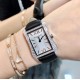 实拍 PATEK PHILIPPE百达翡丽系列 女士腕表(白金表壳搭配沙丁布带,表圈镶嵌天然锆石,蓝宝石玻璃,搭载瑞士石英机芯,尺寸30*34*7毫米) 实拍 PATEK PHILIPPE百达翡丽系列 女士腕表(白金表壳搭配沙丁布带,表圈镶嵌天然锆石,蓝宝石玻璃,搭载瑞士石英机芯,尺寸30*34*7毫米)