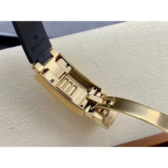 ROLEX 劳力士 YACHT MASTER 游艇名仕型 116655 运动男表 精钢镀厚玫瑰金表壳 陶瓷表圈 可双向转动 旋入式表冠 蓝宝石镜面有日历放大镜6点位镭射皇冠防伪 橡胶表带 表带侧面有OYSTERFLEX字样雕刻 表带背面有导汗槽 Glidelock折叠保险表扣! ROLEX 劳力士 YACHT MASTER 游艇名仕型 116655 运动男表 精钢镀厚玫瑰金表壳 陶瓷表圈 可双向转动 旋入式表冠 蓝宝石镜面有日历放大镜6点位镭射皇冠防伪 橡胶表带 表带侧面有OYSTERFLEX字样雕刻 表带背面有导汗槽 Glidelock折叠保险表扣!