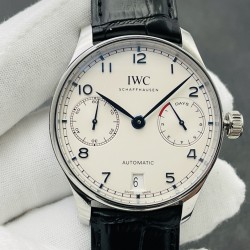 【ZF Factory销量神器】V5升级版 IWC万国葡7－葡萄牙系列 七日链 ！1⃣️搭载定制版C.52010自动机械机芯！2⃣️独立小秒针，真动能指示！3⃣️蓝宝石玻璃镜面！4⃣️定制版意大利牛皮表带，原装扣子！5⃣️直径42毫米！ZF出品 必属精品 欢迎您的品鉴！