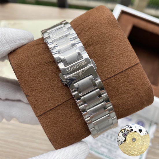 浪琴 Longines 精品男士腕表,经典大三针设计,尊贵大气,绅士风范,卓越品质,热卖全城。采用进口西铁城机械机芯(零返修),顶级316精钢表壳表带,矿物质超强镜面,尺寸40*12 浪琴 Longines 精品男士腕表,经典大三针设计,尊贵大气,绅士风范,卓越品质,热卖全城。采用进口西铁城机械机芯(零返修),顶级316精钢表壳表带,矿物质超强镜面,尺寸40*12