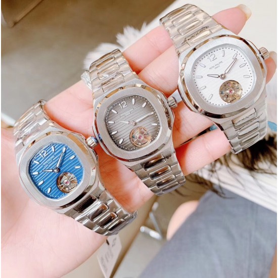 百达翡丽 手雷系列 女款简约飞轮 最强版本 Patek Philippe Seal印记Cal.324 CS自动机械机芯 专柜尺寸33mm 厚度9.5mm 花巨资复刻原版Cal.324 CS机芯 市场现在唯一一个324CS机芯与原装机芯摆轮一致 可谓市场最高版本女表表后 女性对永恒时间理念的钟爱 难以抗拒的柔美气息 百达翡丽 手雷系列 女款简约飞轮 最强版本 Patek Philippe Seal印记Cal.324 CS自动机械机芯 专柜尺寸33mm 厚度9.5mm 花巨资复刻原版Cal.324 CS机芯 市场现在唯一一个324CS机芯与原装机芯摆轮一致 可谓市场最高版本女表表后 女性对永恒时间理念的钟爱 难以抗拒的柔美气息