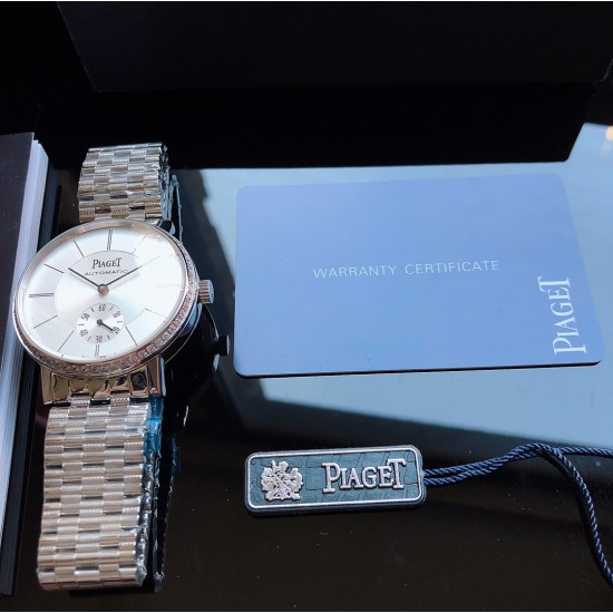 伯爵 Piaget Z2 精品男士腕表,经典两针半设计,圈口镶钻 尊贵大气,绅士风范,卓越品质,热卖全城。采用进口全自动2824 机械机芯(零返修),顶级316精钢表壳 伯爵经典表带, 蓝宝石抗魔镜面,尺寸42*12 三杰为你精致推荐男士精品机械腕表 精致传承真实效果 SJ品质的保证 伯爵 Piaget Z2 精品男士腕表,经典两针半设计,圈口镶钻 尊贵大气,绅士风范,卓越品质,热卖全城。采用进口全自动2824 机械机芯(零返修),顶级316精钢表壳 伯爵经典表带, 蓝宝石抗魔镜面,尺寸42*12 三杰为你精致推荐男士精品机械腕表 精致传承真实效果 SJ品质的保证