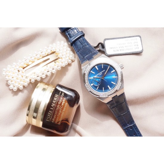 Vacheron Constantin江诗丹顿纵横四海系列OVERSEAS女款小号型2300v/2305v【表壳】表径3610.8mm 同步原装 质感细腻大方 蓝宝石镜面【字面】表盘经旭日纹缎面拉丝工艺处理 深邃优雅 18k金时标均带白色夜光涂层【机芯】CITIZEN8系列改Cal.5300机芯(机芯稳定零返修 )后原装18k纳米镀金质摆陀【表带扣】半马其他十字三片折叠式表扣 进口牛皮表带越欣赏 越懂欣赏 Vacheron Constantin江诗丹顿纵横四海系列OVERSEAS女款小号型2300v/2305v【表壳】表径3610.8mm 同步原装 质感细腻大方 蓝宝石镜面【字面】表盘经旭日纹缎面拉丝工艺处理 深邃优雅 18k金时标均带白色夜光涂层【机芯】CITIZEN8系列改Cal.5300机芯(机芯稳定零返修 )后原装18k纳米镀金质摆陀【表带扣】半马其他十字三片折叠式表扣 进口牛皮表带越欣赏 越懂欣赏