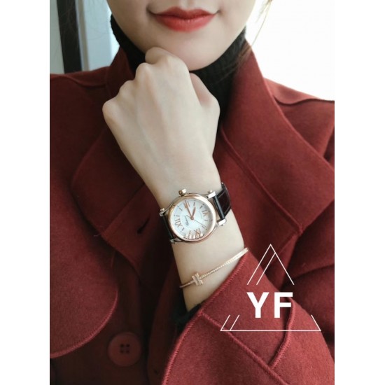 实拍《YF》萧邦(五钻小号无日历)HAPPY DIAMONDS 七彩圣诞主题 符合接下来圣诞跨年的气氛 每一颗钻石都是最好的礼物 心向自由 与快乐不期而遇。 实拍《YF》萧邦(五钻小号无日历)HAPPY DIAMONDS 七彩圣诞主题 符合接下来圣诞跨年的气氛 每一颗钻石都是最好的礼物 心向自由 与快乐不期而遇。