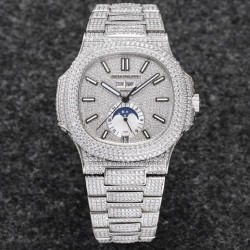 R8  2021年度新品发布， Patek Philippe  百达翡丽运动优雅满天星系列5726/1A-014腕表(鹦鹉螺)  316L精钢镶钻表链表壳，将璀璨的钻石镶嵌入腕间时计，勾人心魂，给阳刚硬朗的运动风格增加了璀璨夺目的光芒，指针、时标刻度覆超强夜光在黑夜为您指引方向，表盘镶嵌施华洛世奇美钻，附月相、日期显示为你呈现满天繁星，搭载定制324 S QA LU 24H/303自动机械（背透机芯），为您的时间保驾护航，尺寸：40.5毫米。
