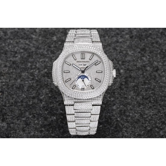 R8 2021年度新品发布, Patek Philippe 百达翡丽运动优雅满天星系列5726/1A-014腕表(鹦鹉螺) 316L精钢镶钻表链表壳,将璀璨的钻石镶嵌入腕间时计,勾人心魂,给阳刚硬朗的运动风格增加了璀璨夺目的光芒,指针、时标刻度覆超强夜光在黑夜为您指引方向,表盘镶嵌施华洛世奇美钻,附月相、日期显示为你呈现满天繁星,搭载定制324 S QA LU 24H/303自动机械(背透机芯),为您的时间保驾护航,尺寸:40.5毫米。 R8 2021年度新品发布, Patek Philippe 百达翡丽运动优雅满天星系列5726/1A-014腕表(鹦鹉螺) 316L精钢镶钻表链表壳,将璀璨的钻石镶嵌入腕间时计,勾人心魂,给阳刚硬朗的运动风格增加了璀璨夺目的光芒,指针、时标刻度覆超强夜光在黑夜为您指引方向,表盘镶嵌施华洛世奇美钻,附月相、日期显示为你呈现满天繁星,搭载定制324 S QA LU 24H/303自动机械(背透机芯),为您的时间保驾护航,尺寸:40.5毫米。