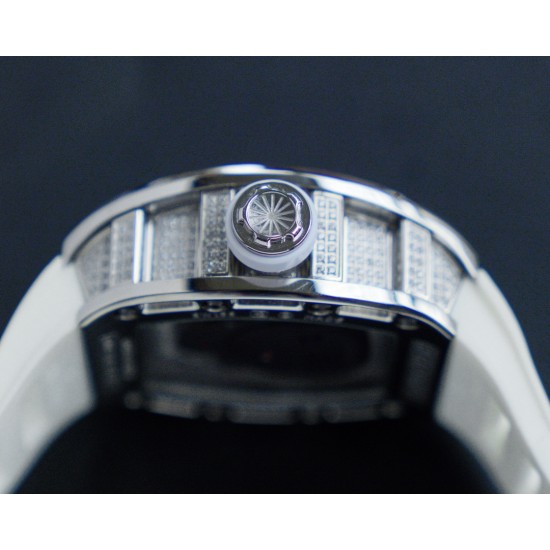 理查德米勒 RICHARD MILLE 最新升級特别版 抛光亮壳 让你体验最亮鬼头 带出最经典的RM052鬼头经典传奇 永不落后 镂空骷髅头腕表.骷髅头轮廓突出,造型霸气不羁,具有震撼人心的魅力。搭配艳耀色彩的真皮轻便表带,更拉风,更前卫。缤纷盛夏,换上短袖T恤的你,腕间搭上鲜艳的表款,是不是很吸睛?尺寸43x50mm ⚠️请认准独家品质 理查德米勒 RICHARD MILLE 最新升級特别版 抛光亮壳 让你体验最亮鬼头 带出最经典的RM052鬼头经典传奇 永不落后 镂空骷髅头腕表.骷髅头轮廓突出,造型霸气不羁,具有震撼人心的魅力。搭配艳耀色彩的真皮轻便表带,更拉风,更前卫。缤纷盛夏,换上短袖T恤的你,腕间搭上鲜艳的表款,是不是很吸睛?尺寸43x50mm ⚠️请认准独家品质