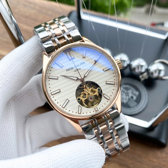 实物拍摄品牌：百达翡丽-PATEK PHILPPE 类型：[酷]男士腕表表壳：316精钢（做工优质）表带：进口小牛皮/316精钢(两种可选)机芯：高级定制全自动机械机芯(走时稳定)材料：高级强化镀膜镜面尺寸：直径40mm 厚度12mm