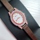 ❤️实拍 萧邦新款 LHEURE DU DIAMANT MEDIUM OVAL 此款LHeure du Diamant 椭圆形切割雕纹镶钻表盘 环以点缀钻石的表圈 优雅气韵 时尚风格和萧邦精湛的手工艺尽显无遗 光华耀目 ❤️实拍 萧邦新款 LHEURE DU DIAMANT MEDIUM OVAL 此款LHeure du Diamant 椭圆形切割雕纹镶钻表盘 环以点缀钻石的表圈 优雅气韵 时尚风格和萧邦精湛的手工艺尽显无遗 光华耀目
