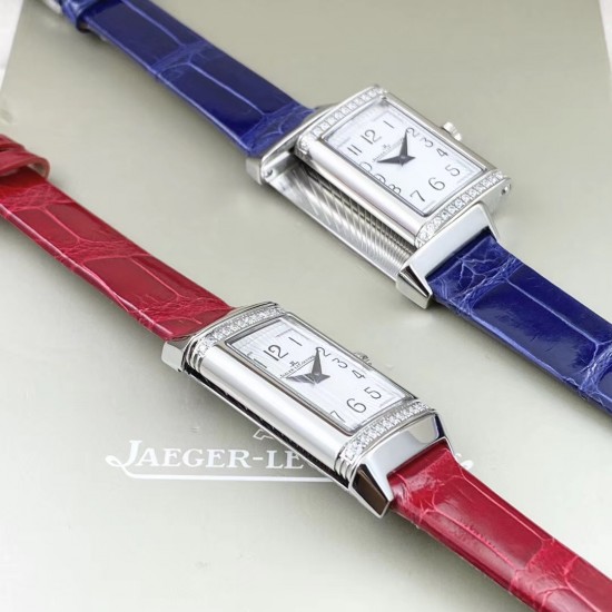 实拍 调美价 积家Jaeger Revers one一号翻转腕表 !翻转真的是好看到爆炸积家翻转系列3288420 !低调有历史底蕴!尺寸40.1*20独具一格,进口朗达机芯稳定持久,烧钢蓝指针芳泽无加,午夜蓝色的小牛皮如精灵般俏皮可爱 ,加上原装表扣独特100%的还原度。优雅的气质,精致的翻转结构,精美的做工,腕间璀璨美钻照亮倾心时刻,会让佩戴者赏心悦目,爱不释手。2020大旱望云,愿所有的美好都能如期而至。认准实拍细节!小红书爆款推荐!.鳄鱼皮 实拍 调美价 积家Jaeger Revers one一号翻转腕表 !翻转真的是好看到爆炸积家翻转系列3288420 !低调有历史底蕴!尺寸40.1*20独具一格,进口朗达机芯稳定持久,烧钢蓝指针芳泽无加,午夜蓝色的小牛皮如精灵般俏皮可爱 ,加上原装表扣独特100%的还原度。优雅的气质,精致的翻转结构,精美的做工,腕间璀璨美钻照亮倾心时刻,会让佩戴者赏心悦目,爱不释手。2020大旱望云,愿所有的美好都能如期而至。认准实拍细节!小红书爆款推荐!.鳄鱼皮