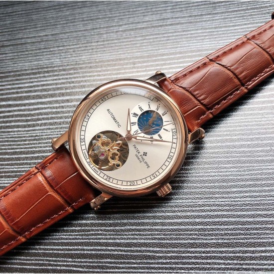 2020年最新 百达菲丽-PATEK PHILIPPE S9多功能飞轮男士机械腕表 精品系列 高端最强品牌 百达菲丽腕表 世界贵族腕表之一 商务男士腕表 机芯:自动机械 材质:316钢壳 牛皮皮带 原版扣子直径42mm厚度12mm 请认准独家品质 三杰精致推荐男士全自动机械机芯 SJ为你精心打造超真实实物图拍摄 2020年最新 百达菲丽-PATEK PHILIPPE S9多功能飞轮男士机械腕表 精品系列 高端最强品牌 百达菲丽腕表 世界贵族腕表之一 商务男士腕表 机芯:自动机械 材质:316钢壳 牛皮皮带 原版扣子直径42mm厚度12mm 请认准独家品质 三杰精致推荐男士全自动机械机芯 SJ为你精心打造超真实实物图拍摄