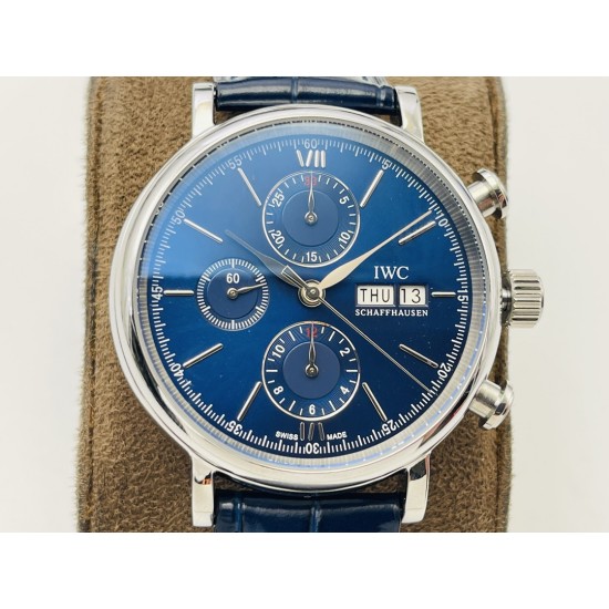 【IWS Factory2022推荐】IWC万.国波涛菲诺计时腕表!1⃣️尺寸42MM,厚度13.5MM,完美同步正品,表壳以精钢材质打造,通过细致的抛光打磨之后呈现出细腻光泽,表耳弧度自然,与表壳完美融合,线条流畅,光泽闪耀。2⃣️腕表内部搭载丹东7750改4601自动机械机芯,实现所有功能与原装一致,密底设计,周年纪念徽标镌刻表底,采用意大利小牛皮搭配针扣,简单配戴,上手效果极佳!IWS Factory匠心力作 IWC波涛计时,生动诠释柏涛菲诺永不落幕的经典,欢迎各路表友品鉴! 【IWS Factory2022推荐】IWC万.国波涛菲诺计时腕表!1⃣️尺寸42MM,厚度13.5MM,完美同步正品,表壳以精钢材质打造,通过细致的抛光打磨之后呈现出细腻光泽,表耳弧度自然,与表壳完美融合,线条流畅,光泽闪耀。2⃣️腕表内部搭载丹东7750改4601自动机械机芯,实现所有功能与原装一致,密底设计,周年纪念徽标镌刻表底,采用意大利小牛皮搭配针扣,简单配戴,上手效果极佳!IWS Factory匠心力作 IWC波涛计时,生动诠释柏涛菲诺永不落幕的经典,欢迎各路表友品鉴!